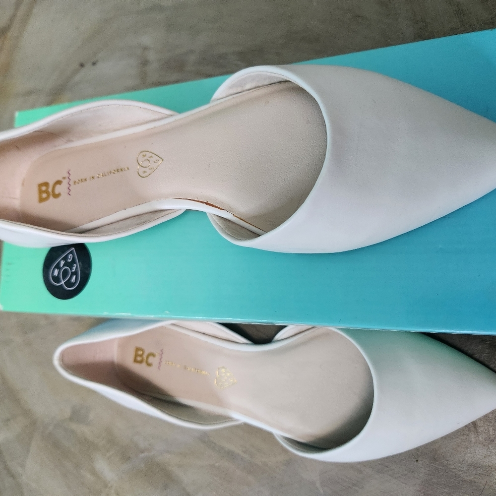 NWT BC white flats size 9.5 - Picture 3 of 5